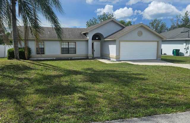 3 Bedroom 2 Bath 2 Car Garage Deltona photos photos
