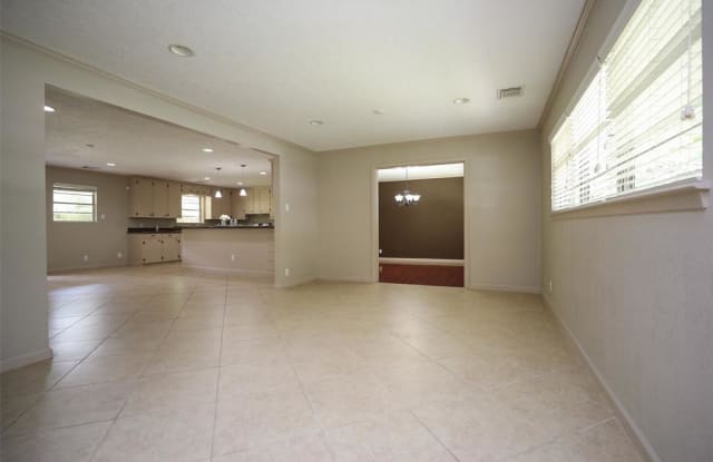 10825 Long Shadow Lane - 10825 Long Shadow Lane, Hunters Creek Village, TX 77024