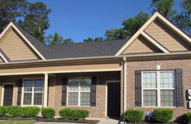 3BR 2BA Townhome off Wrightsboro Rd. Gallery 4