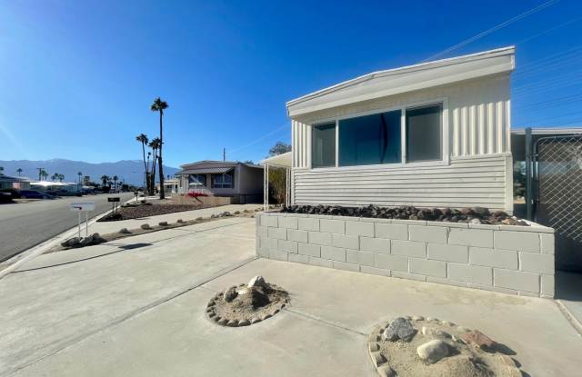 AVAILABLE NOW!!! 1 Bedroom 1 Bathroom Home For 55+ in Tri Palms Thousand Palms - 73260 Colonial Drive, Thousand Palms, CA 92276