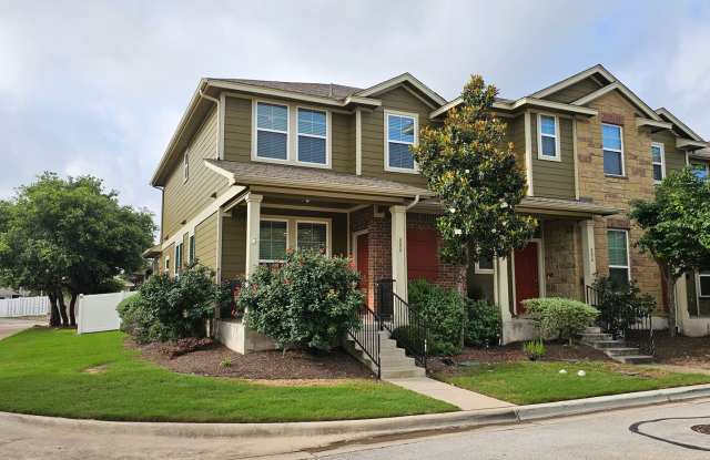 Beautiful Two-story 3 bed / 2.5 bath Home in Cedar Park Gallery 1