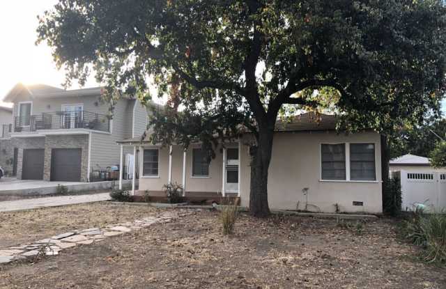 5315 Alhama Dr. Gallery 2