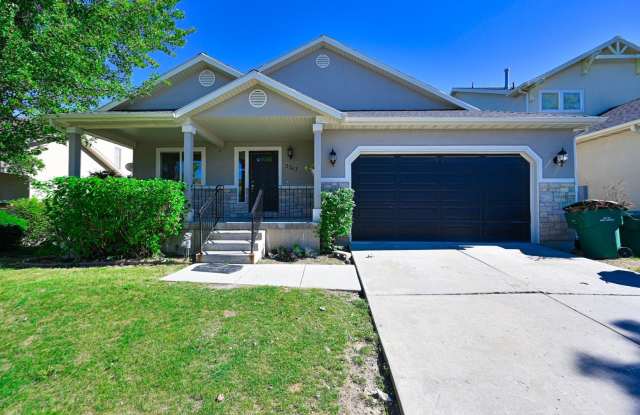 Beautiful Home in West Jordan! - 3763 New Village Road, West Jordan, UT 84084