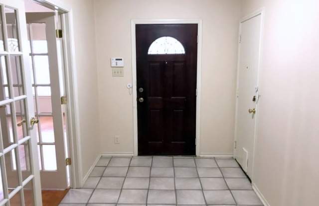 14210 Edge Point Gallery 2