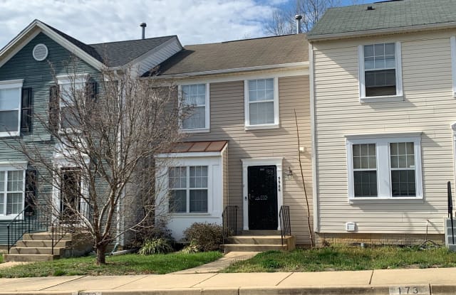 5906 S HIL MAR CIRCLE - 5906 South Hil Mar Circle, Suitland, MD 20747