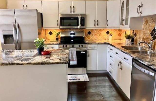 3910 Inverrary Boulevard 304-B, Lauderhill, FL 33319 photos photos