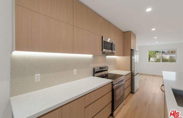 5530 Sunnyslope Avenue photos photos