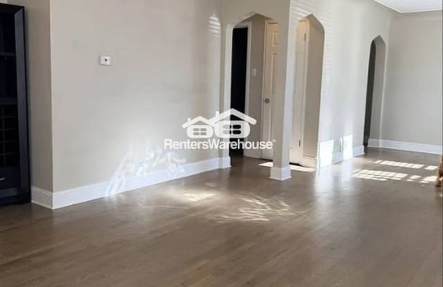 3 Bed 2 Bath | Brick Ranch North Park Hill Gallery 4