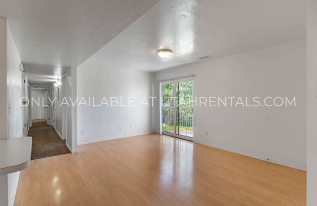 1453 N 1250 W photos photos