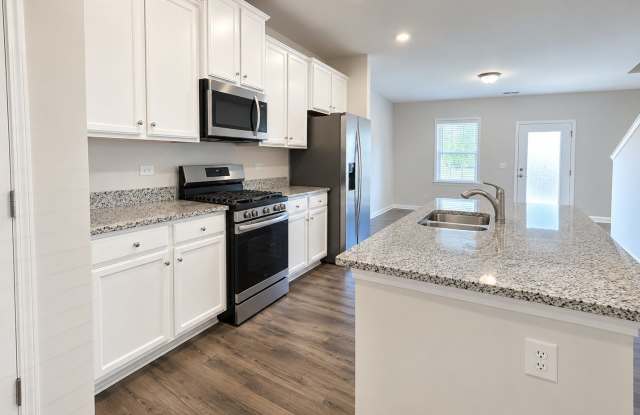 Spacious Townhome with Modern Finishes Gallery 3