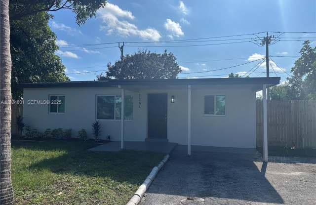 1264 NE 25th Ct photos photos