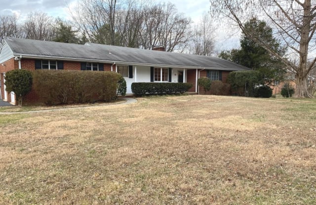 744 LAWTON ST - 744 Lawton Street, McLean, VA 22101