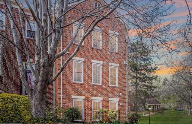 14 S MANCHESTER Street - 14 South Manchester Street, Arlington, VA 22204