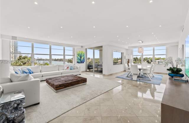 5640 Collins Ave Gallery 3