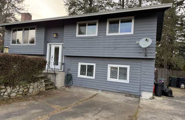 8705 Southwest Seminole Trail - 8705 Southwest Seminole Trail, Tualatin, OR 97062