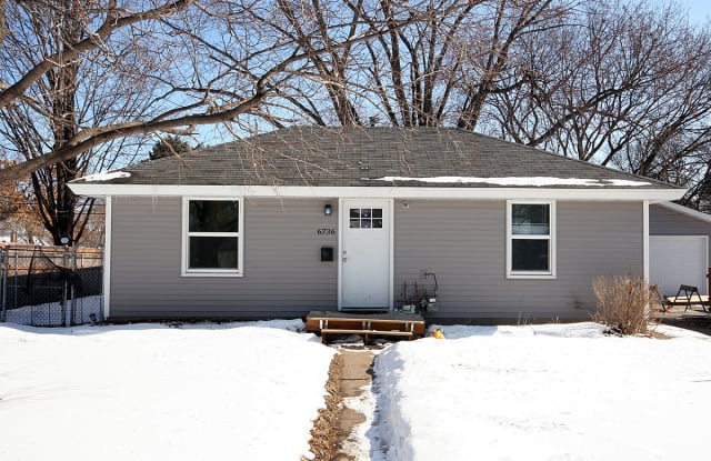6736 Perry Ave N - 6736 Perry Avenue North, Brooklyn Center, MN 55429