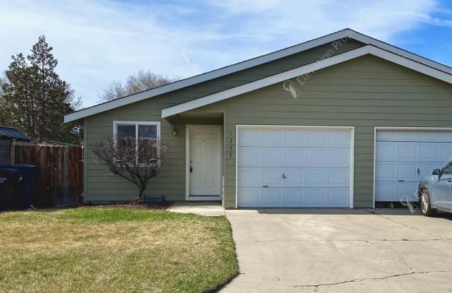 Charming 2BR Duplex with Patio  Garage photos photos