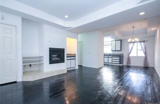 9076 Willis Avenue Gallery 4