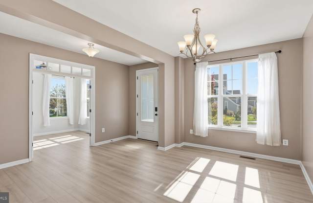 346 SMOKEBUSH Drive Gallery 4
