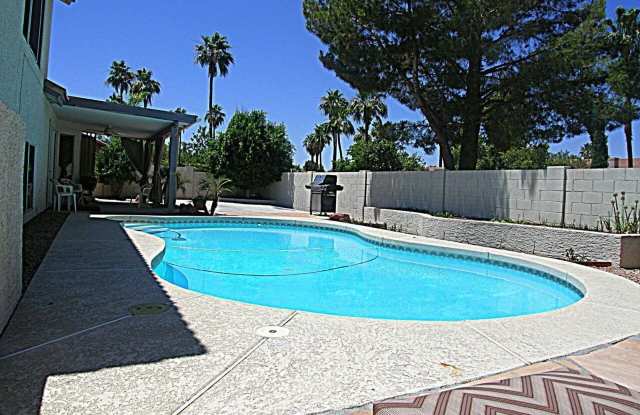 1338 E ENCINAS Avenue Gallery 3