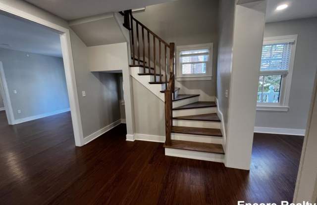 390 Harvard St. photos photos