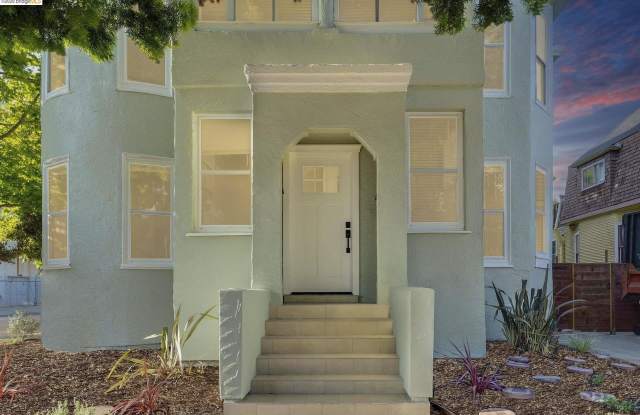 1238 12Th St - 1238 12th Street, Oakland, CA 94607