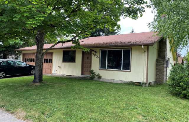 4 Bedroom Home Near OSU with Private Backyard photos photos