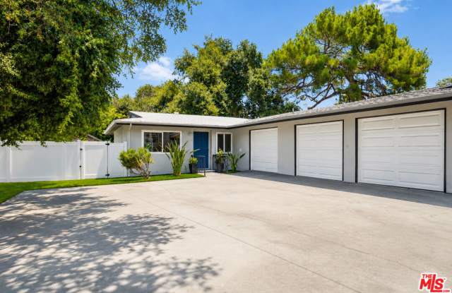 1832 Summit Avenue Gallery 3