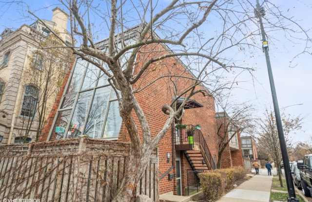 2105 N Larrabee Street - 2105 North Larrabee Street, Chicago, IL 60614 2105 N Larrabee Street - 2105 North Larrabee Street, Chicago, IL 60614