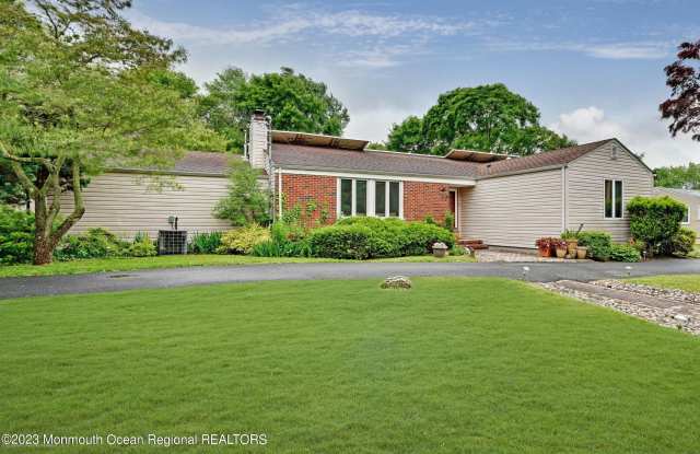 77 Pinewood Avenue - 77 Pinewood Avenue, West Long Branch, NJ 07764