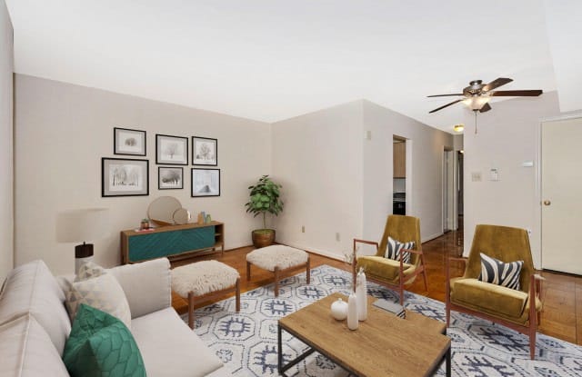 Azalea Apartments Gallery 3