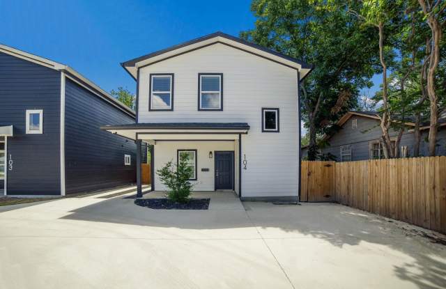 1702 Hays photos photos