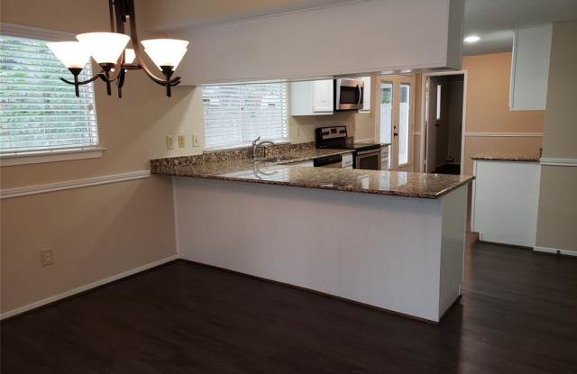 3138 Silver Falls Drive Gallery 3