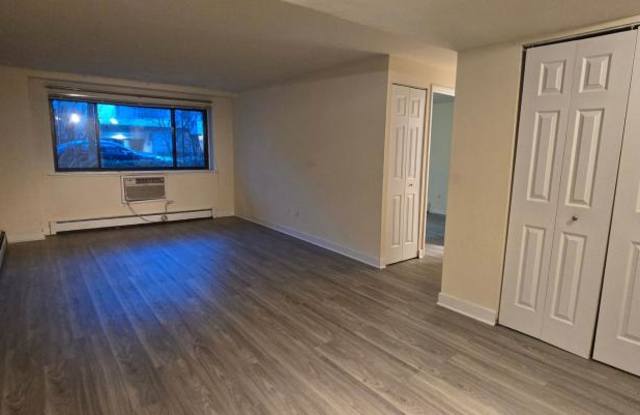 431 West Barry photos photos