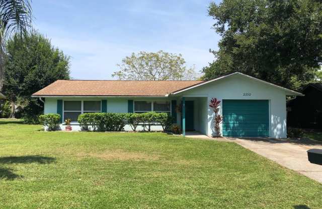 2252 Spanish Vistas Dr - 2252 Spanish Vistas Drive, Pinellas County, FL 34698