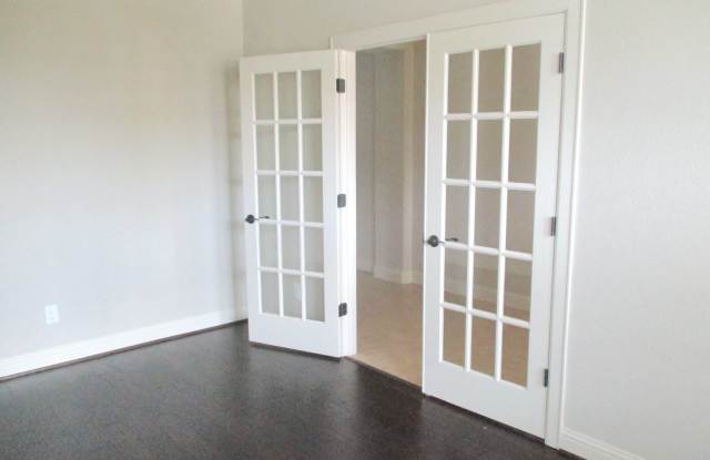 29542 Monona Terrace Court Gallery 4
