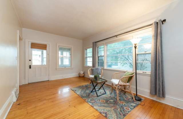 4704 Harriet Avenue Gallery 3