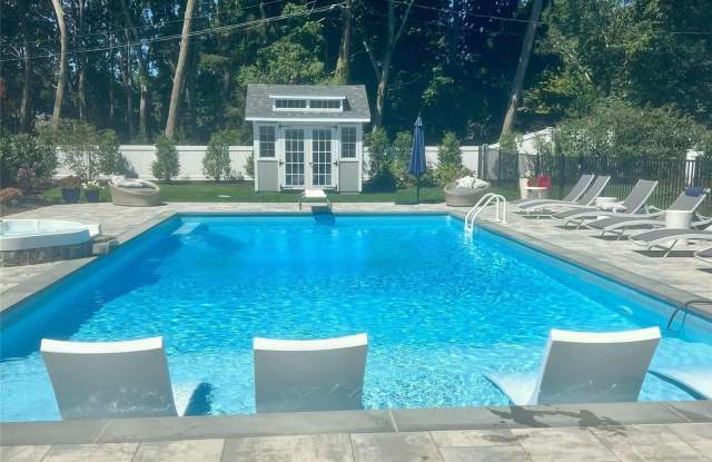 3655 Pequash Avenue photos photos