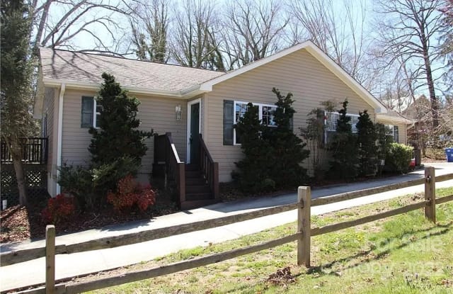 15 Browndale Road - 2 photos photos