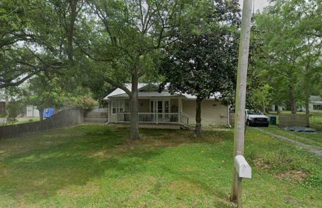 Charming Coastal Living in Downtown Ocean Springs! photos photos