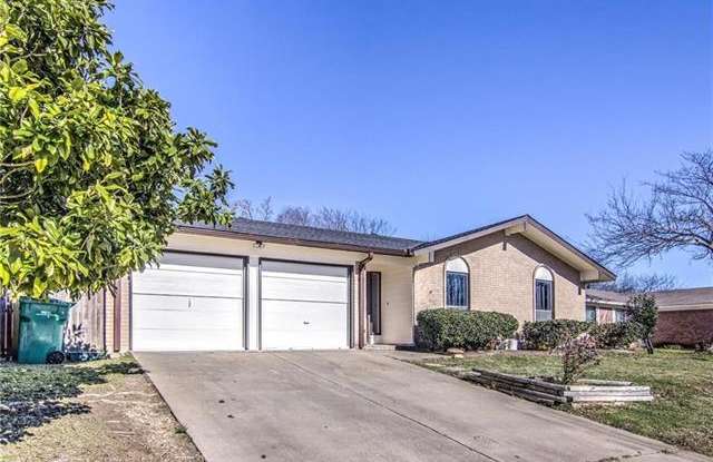 1307 Saturn Drive Gallery 2