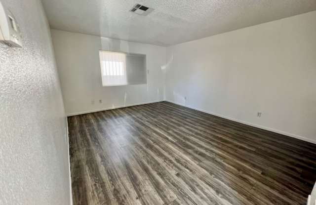 Recently Renovated 1 bedroom Gallery 4
