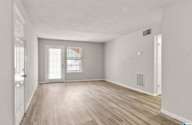 2514 VETERANS MEMORIAL PARKWAY Gallery 4