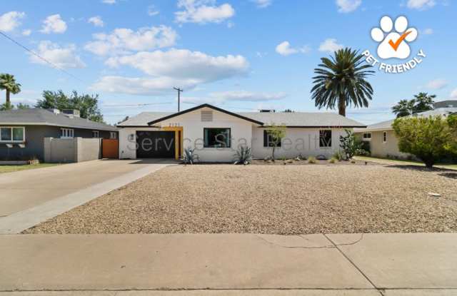 2121 W Avalon Dr photos photos