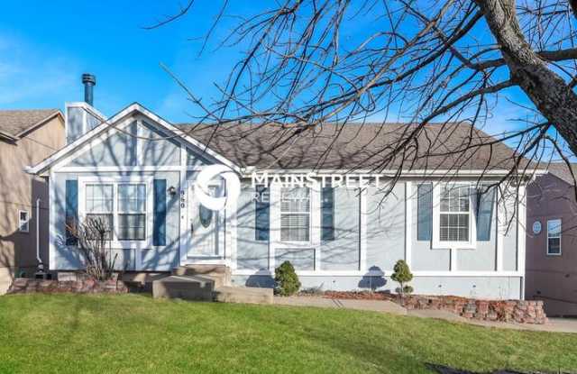 960 North Walnut Street - 960 North Walnut Street, Olathe, KS 66061