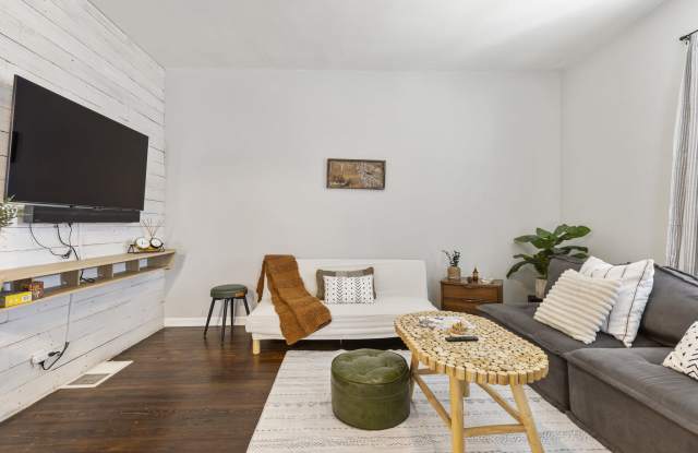 2636 Madison Avenue photos photos 2636 Madison Avenue photos photos
