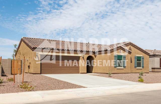Beautiful New Home with a View Gallery 4