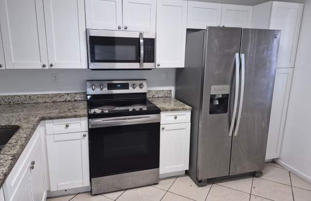 2966 Coral Springs Drive Gallery 3