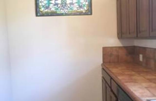 1207 S. Muirfield Road Gallery 4