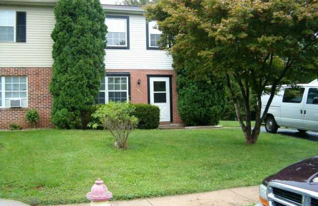 1018 Williamsburg Rd photos photos